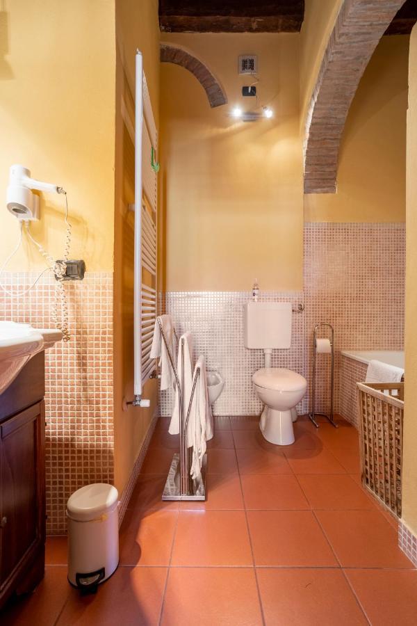 Casa Duchesse Al Castello Apartment Ferrara Luaran gambar